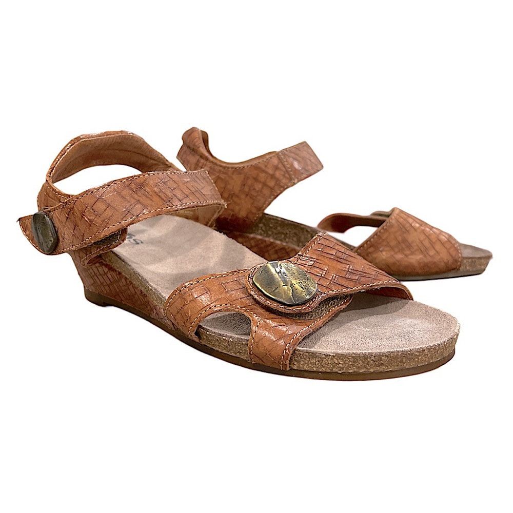 Taos Carousel 2 Croc Embossed Leather Sandal